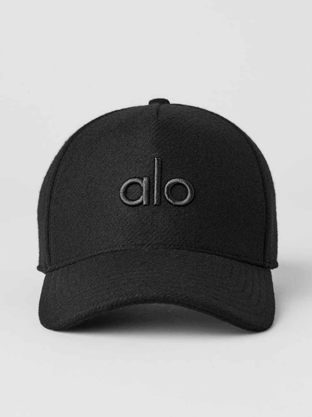 ALO Yoga Black Baseball Cap with Curved Brim